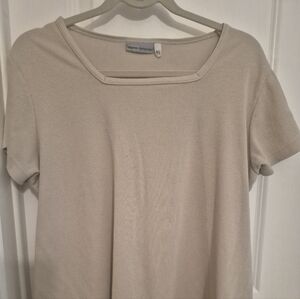 Banana Republic Light Beige Short Sleeve Tee